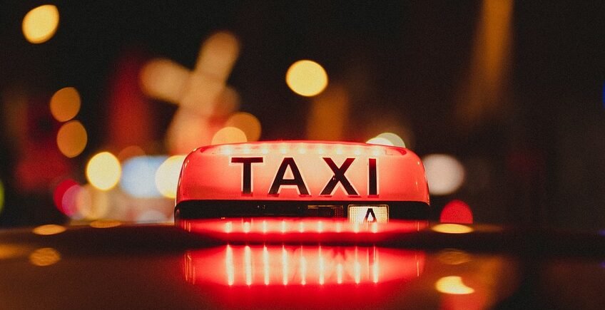 taxi-Brussels Taxis Brussels south shuttle navette vervoer luchthaven